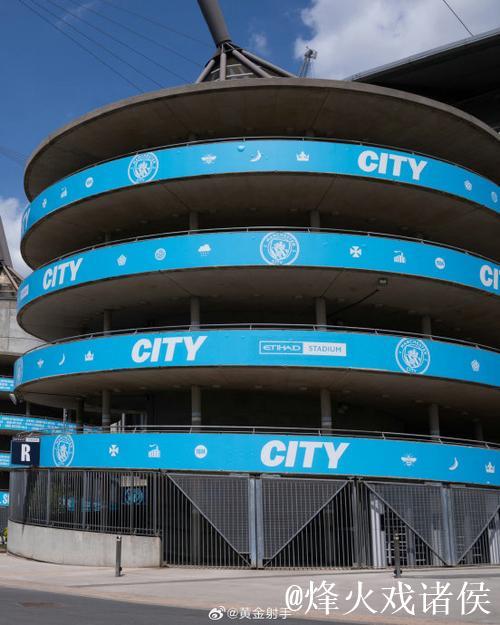 拜仁16岁中卫基亚拉父亲上周与曼城、切尔西洽谈会面